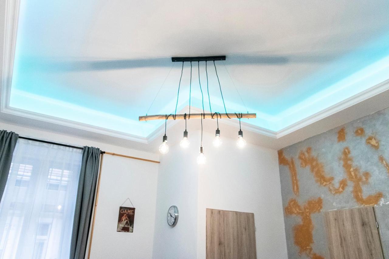 Astoria Tiny Apartment Budapest Ngoại thất bức ảnh