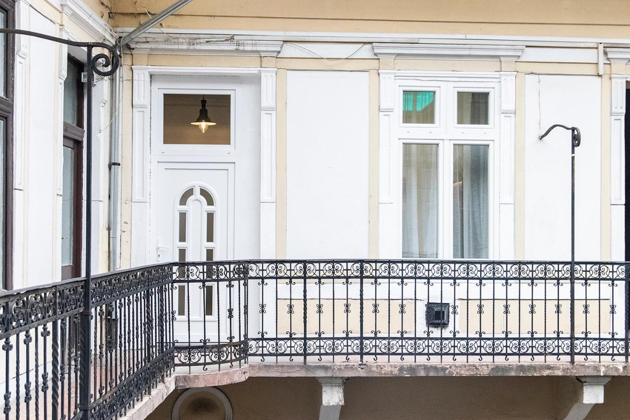 Astoria Tiny Apartment Budapest Ngoại thất bức ảnh